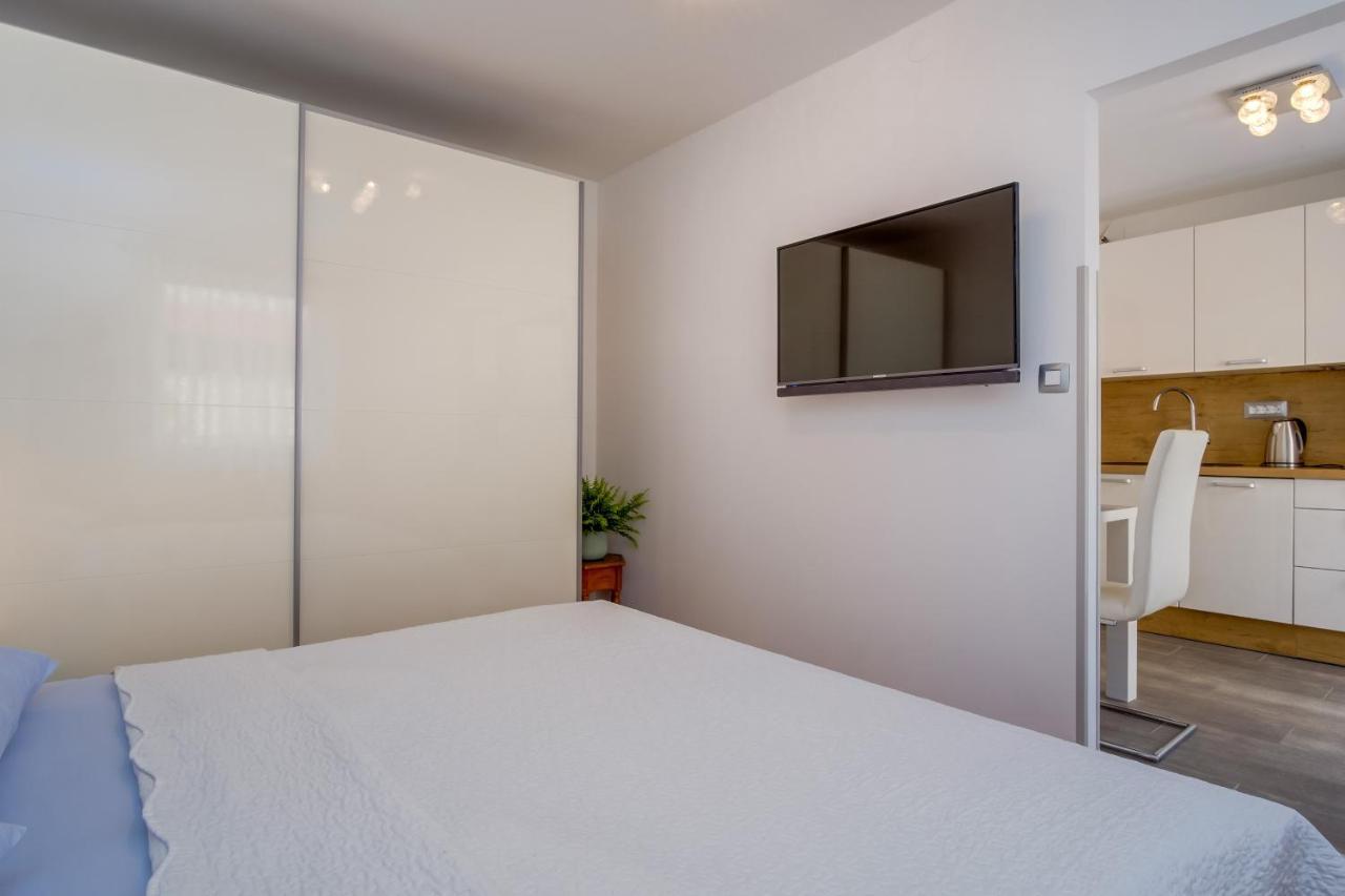 Leonida Apartment Mali Losinj Exterior photo