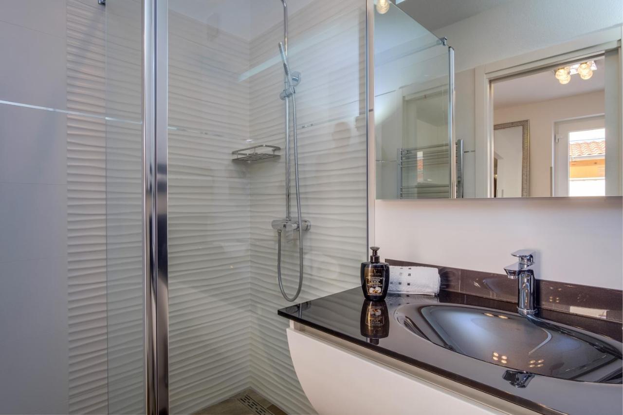 Leonida Apartment Mali Losinj Exterior photo