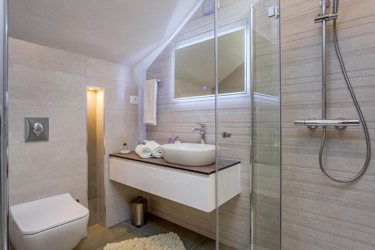 Leonida Apartment Mali Losinj Exterior photo