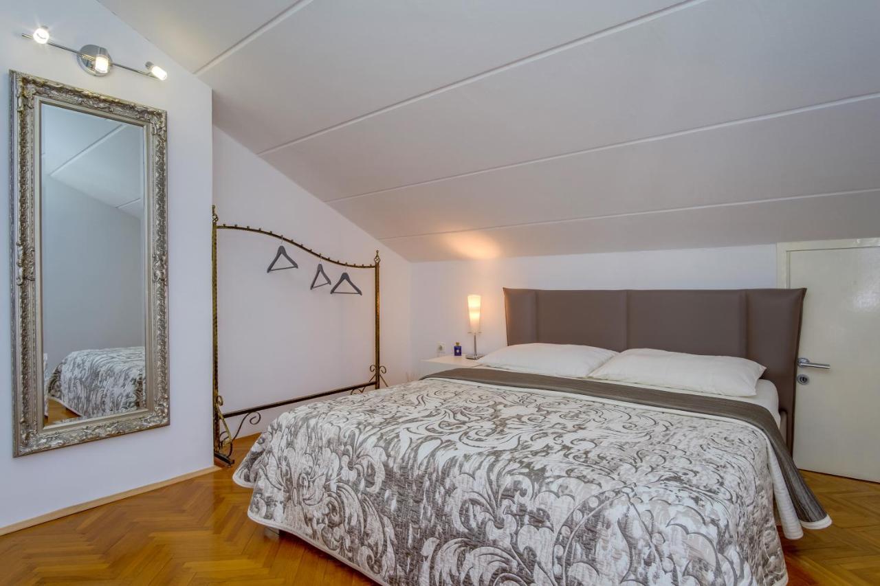 Leonida Apartment Mali Losinj Exterior photo