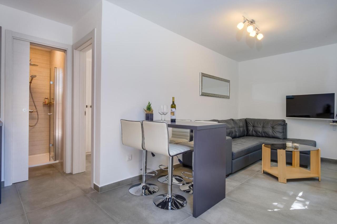 Leonida Apartment Mali Losinj Exterior photo