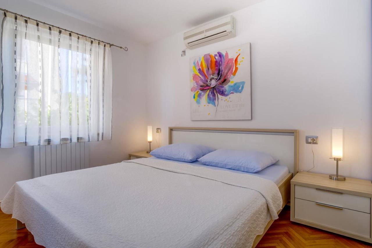 Leonida Apartment Mali Losinj Exterior photo