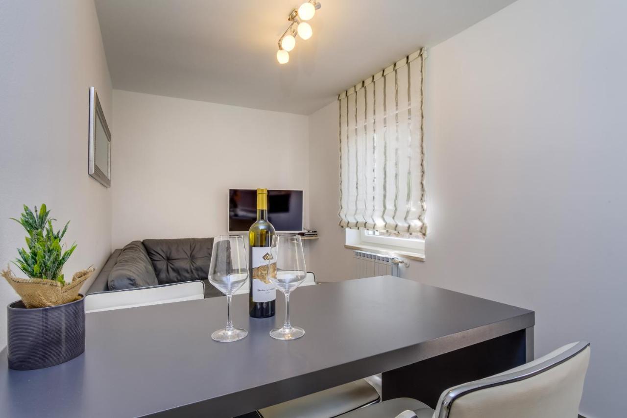 Leonida Apartment Mali Losinj Exterior photo