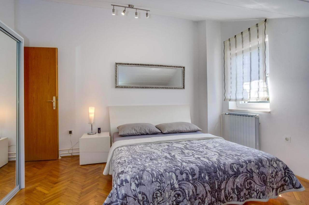Leonida Apartment Mali Losinj Exterior photo