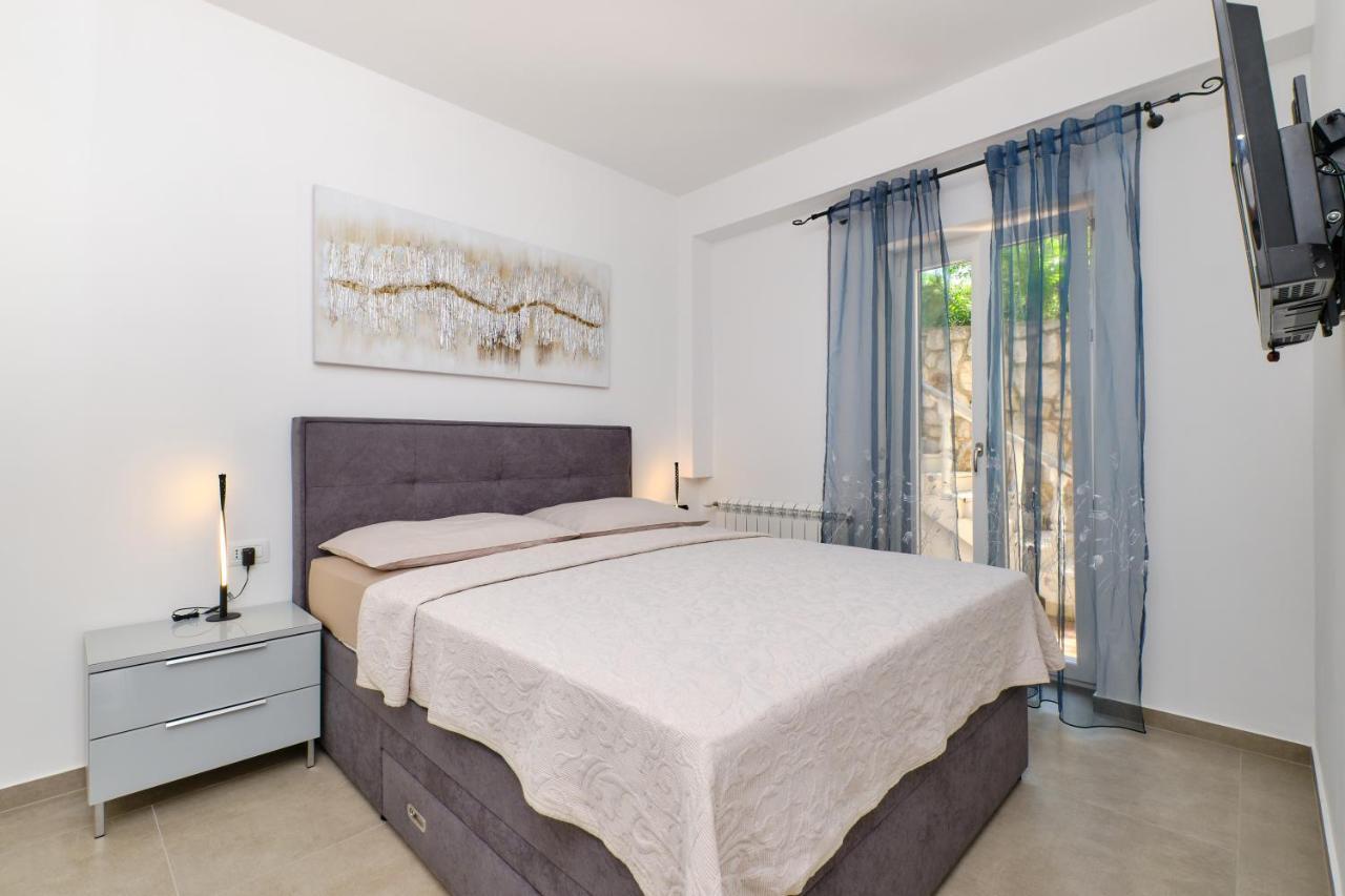Leonida Apartment Mali Losinj Exterior photo