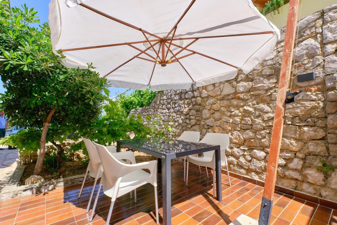 Leonida Apartment Mali Losinj Exterior photo